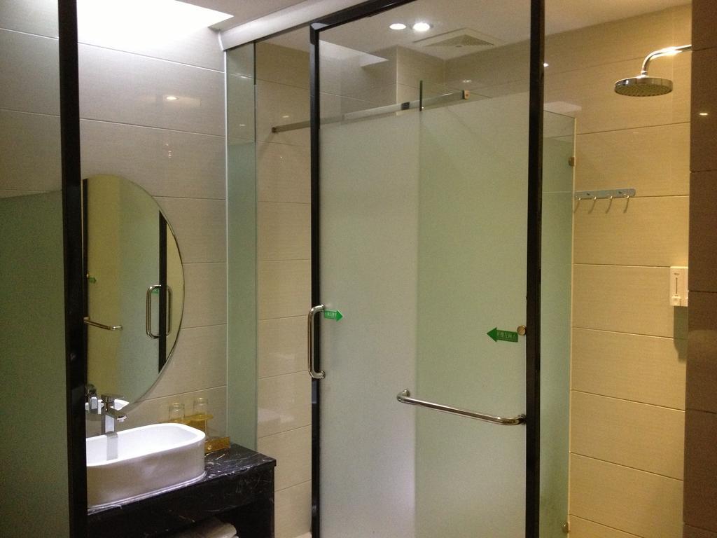 Shenzhen Nomo Hotel Room photo